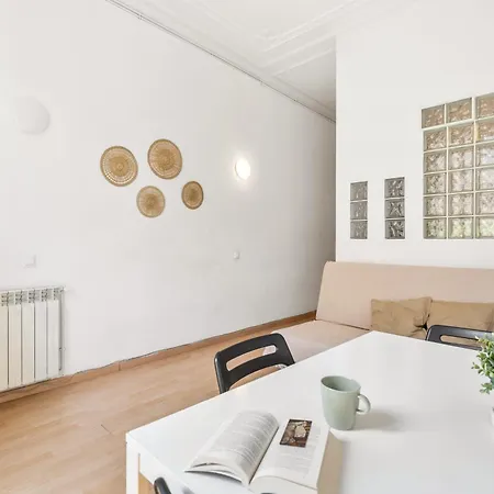 5br For 7 Elevator Walk To Sant Antoni 아파트