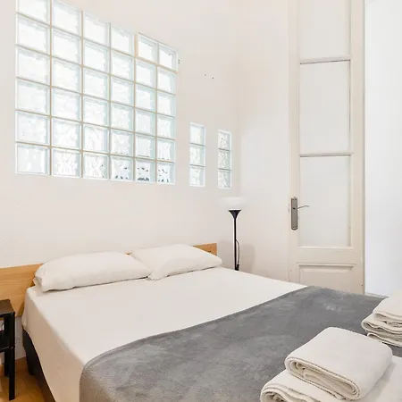 아파트 5br For 7 Elevator Walk To Sant Antoni