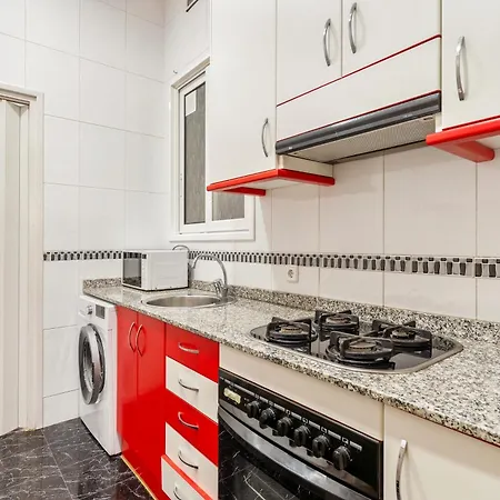 Spacious 5-bedroom In Apartament *