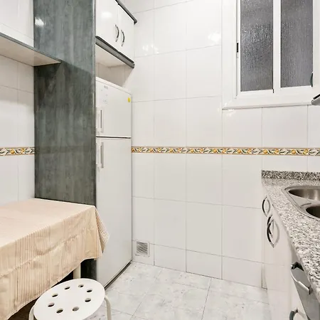 Spacious 5-bedroom In Barcelona