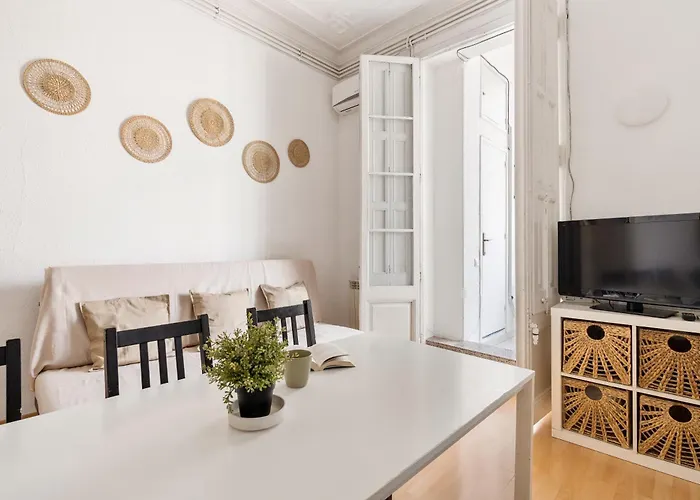 5br For 7 Elevator Walk To Sant Antoni Lejlighed *