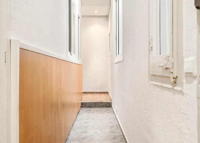 5br For 7 Elevator Walk To Sant Antoni *