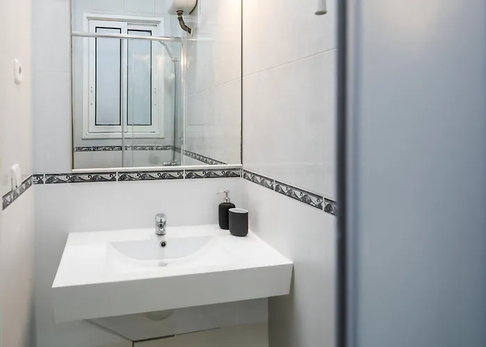 公寓 5br For 7 Elevator Walk To Sant Antoni 巴塞罗那