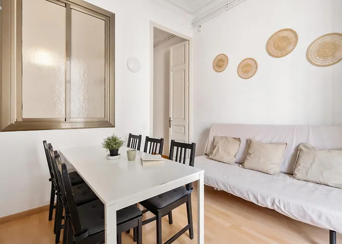 5br For 7 Elevator Walk To Sant Antoni