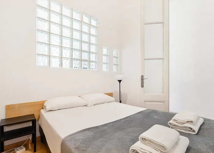 公寓 5br For 7 Elevator Walk To Sant Antoni