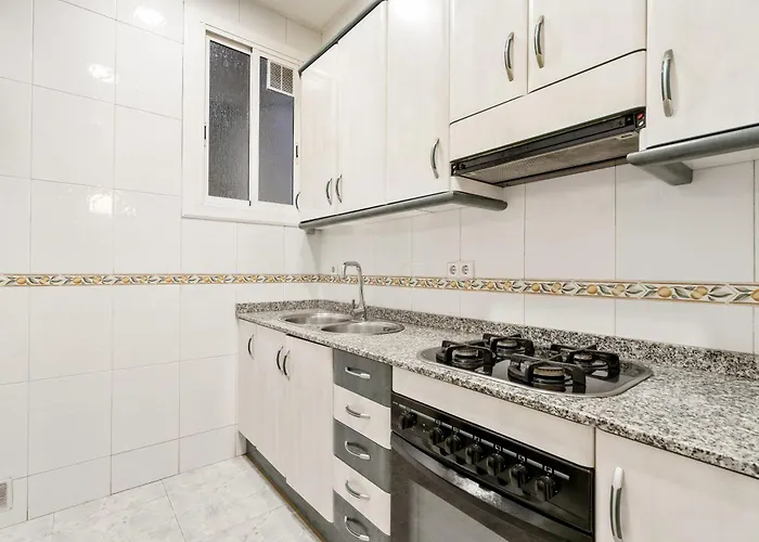 5br For 7 Elevator Walk To Sant Antoni Lejlighed *