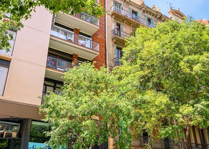 5br For 7 Elevator Walk To Sant Antoni Lejlighed